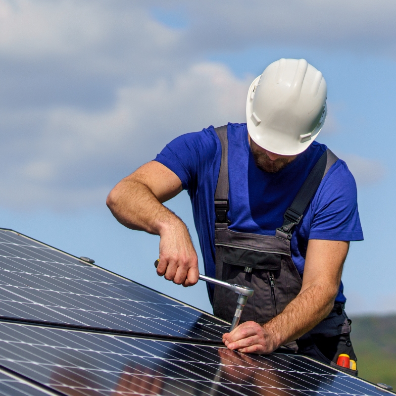 solar panel blue shirt – 1